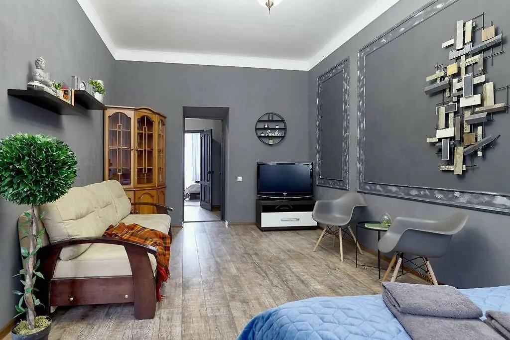 Apartment Лофт 100 М2 - Три Раздельных Спальни Улица Бассейная 13 Метро Дворец Спорта Kyiv Ukraine
